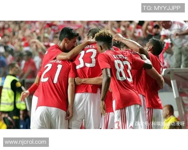 里昂大胜本菲卡6-2战术解析与比赛精彩瞬间回顾